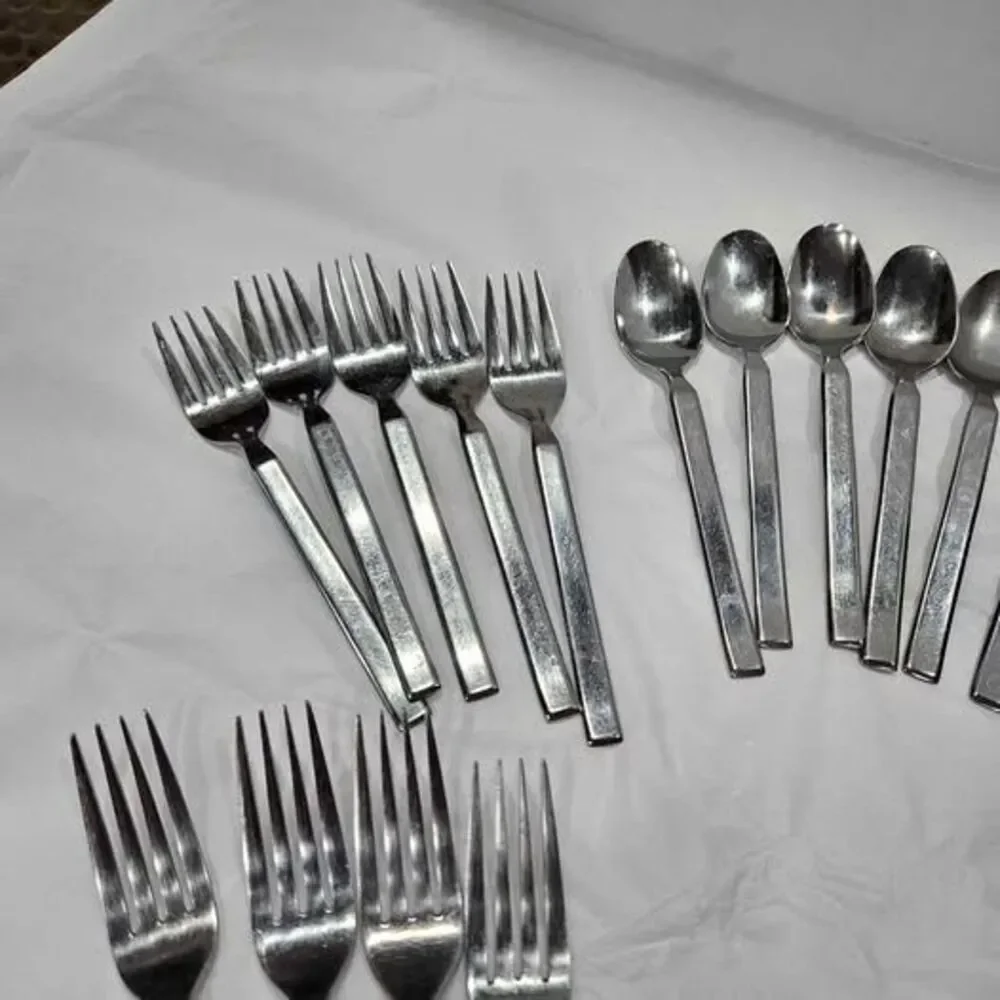 Cutlery Set stainless steel by John Weitz